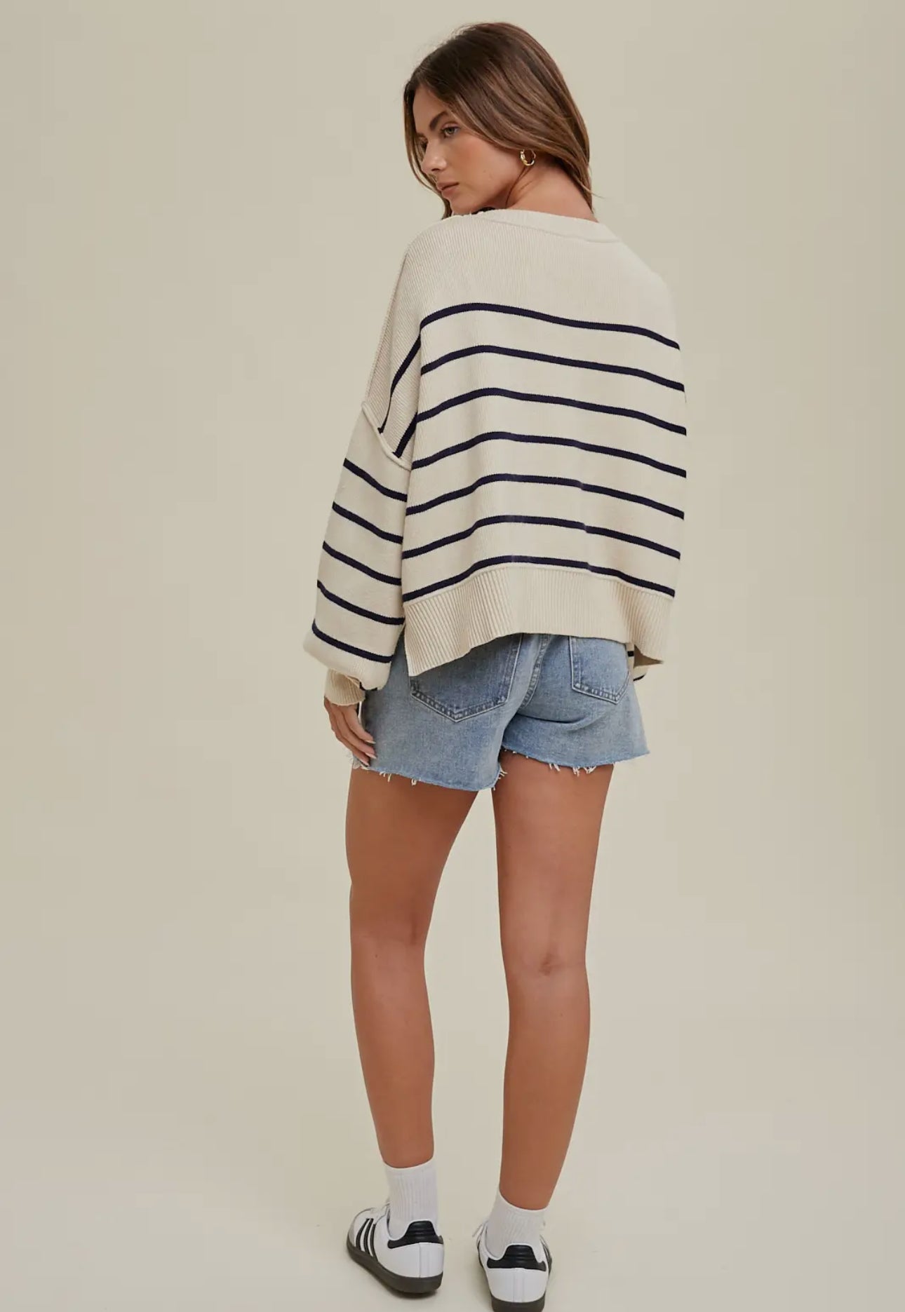 RELAXED SWEATER