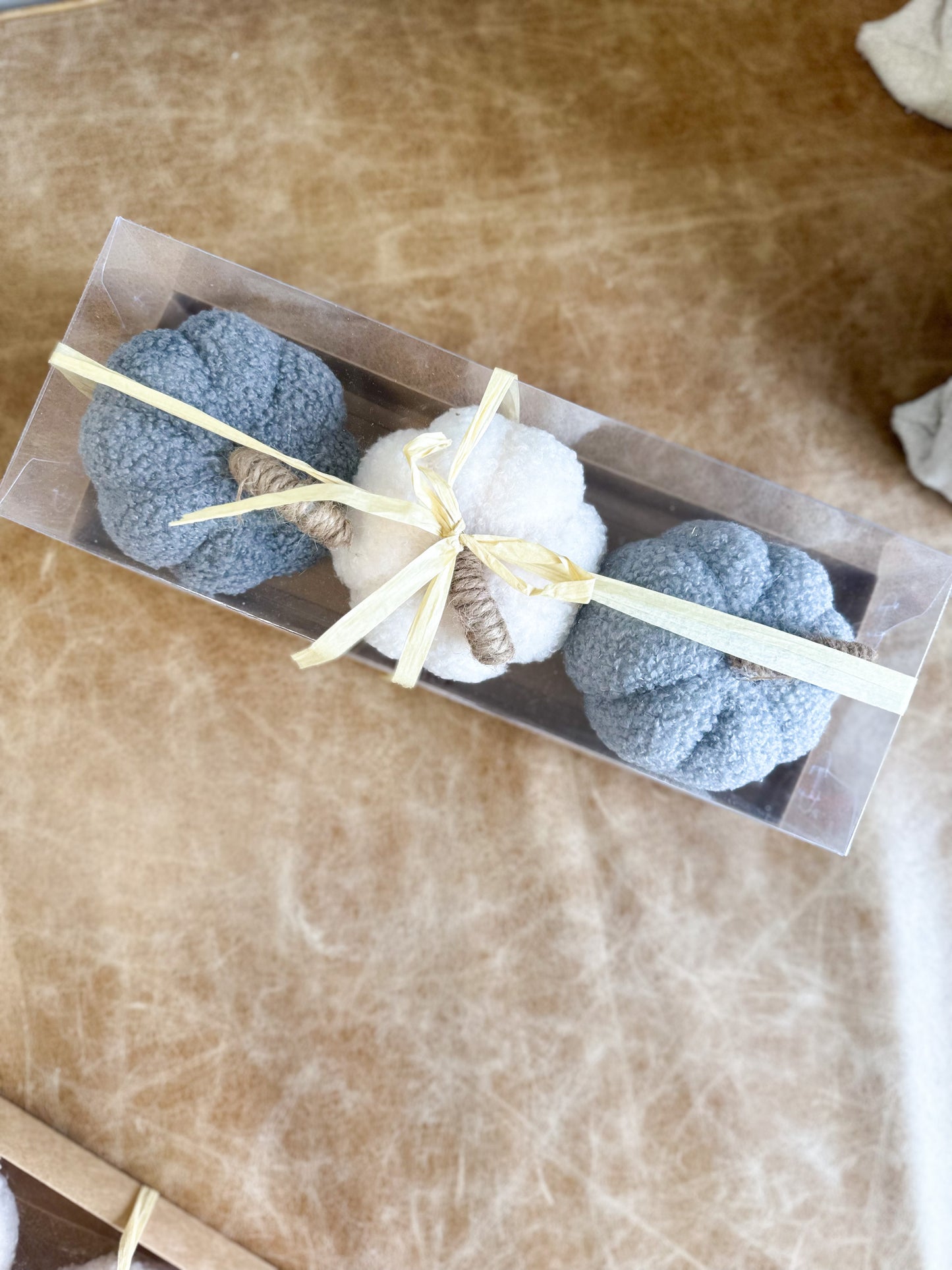 GREY PUMPKIN SET