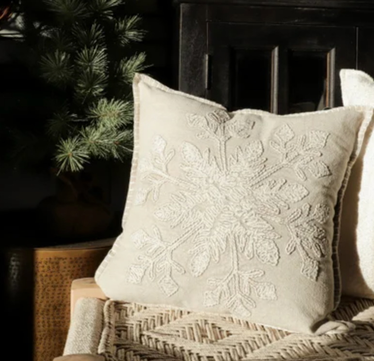 SNOWFLAKE PILLOW