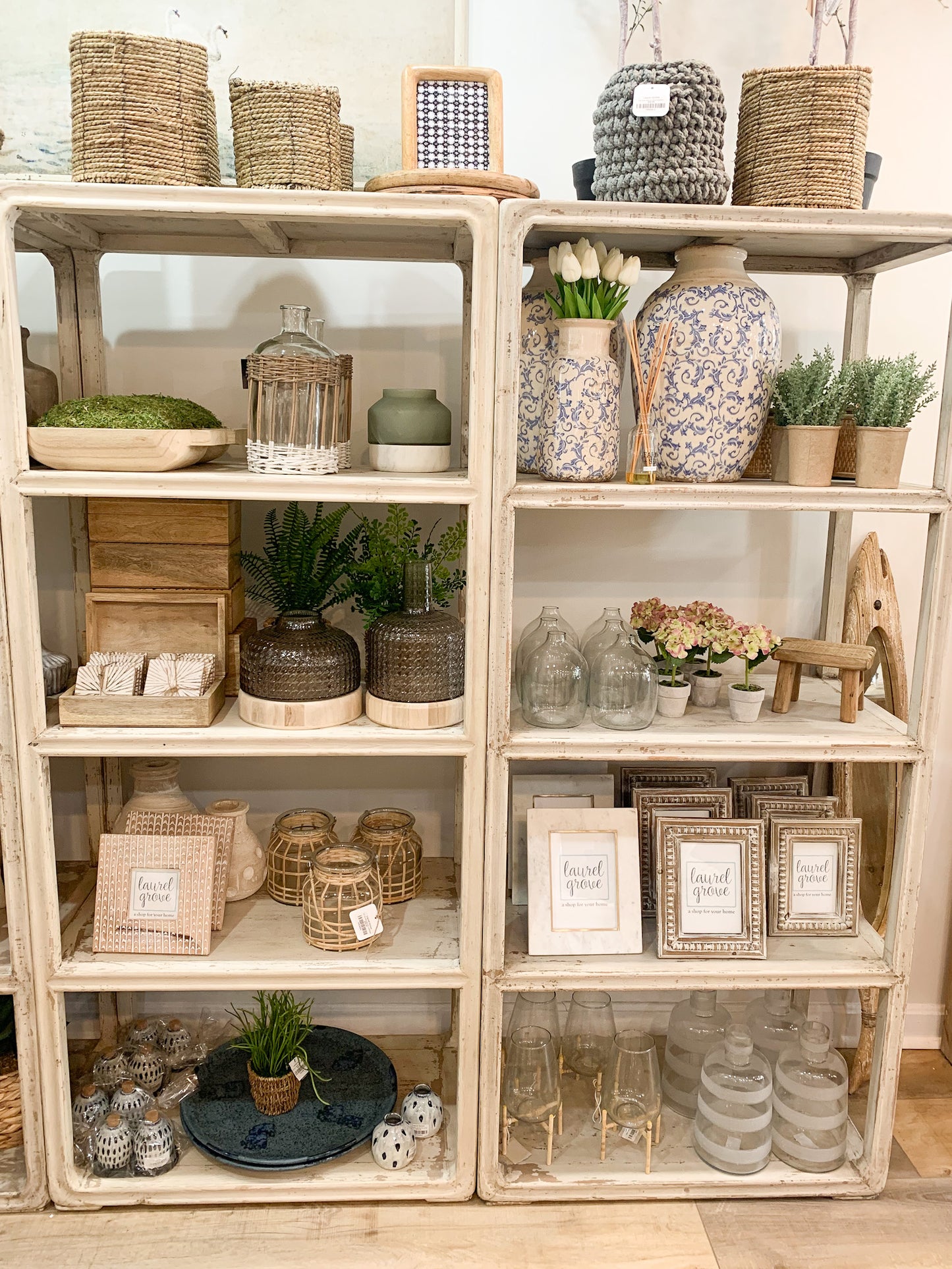 PEKING BOOKCASE