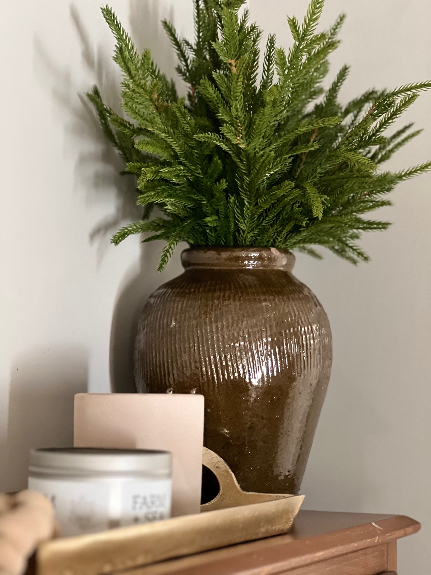 TEXTURED CLAY JAR