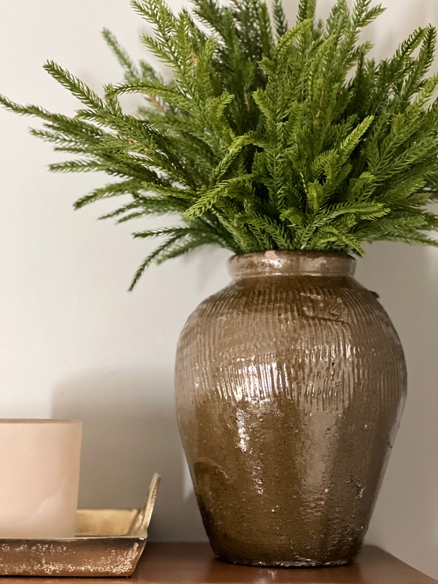 TEXTURED CLAY JAR