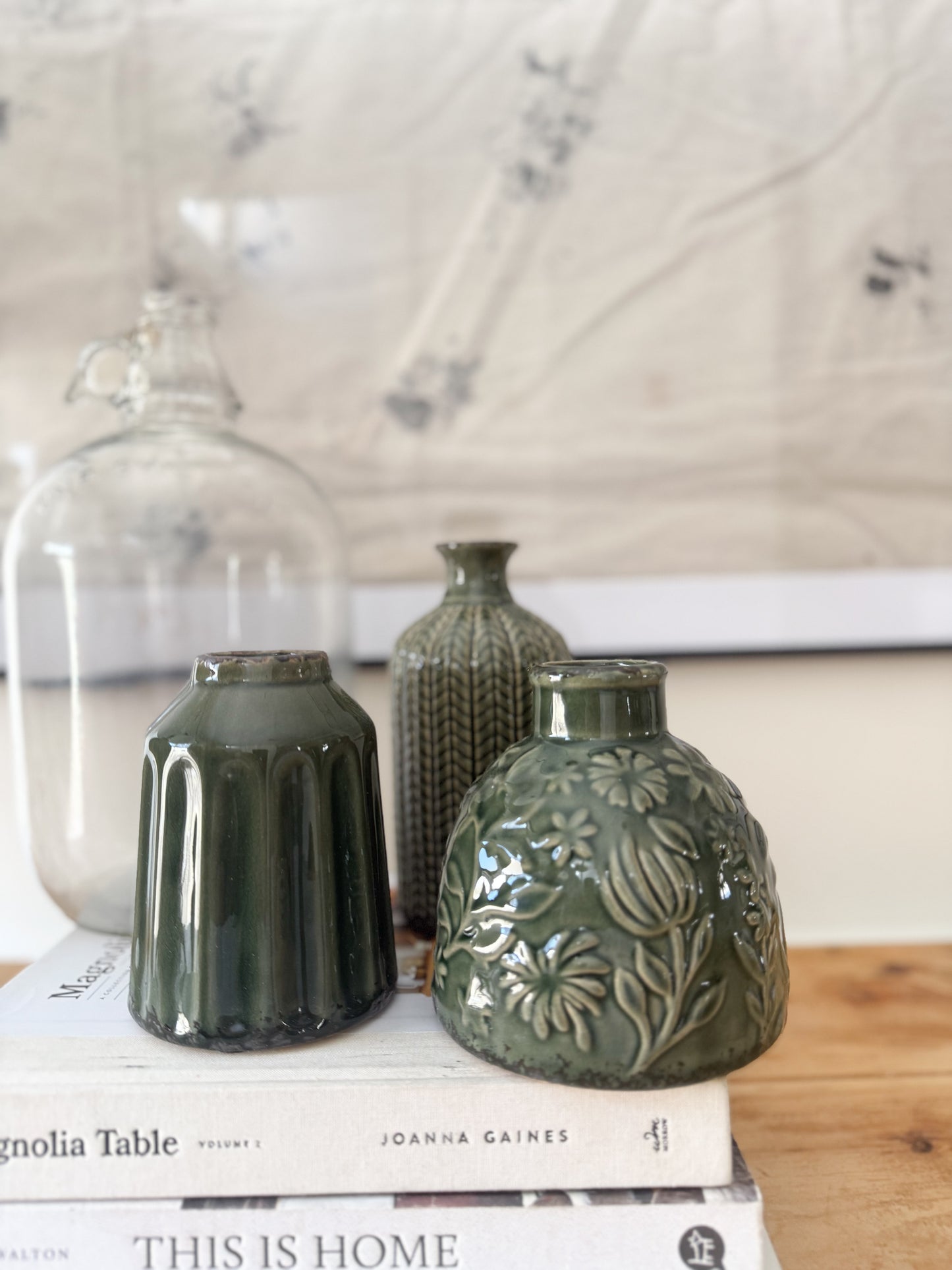 TEXTURED BUD VASE