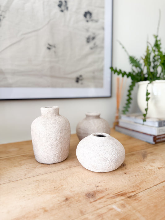 TEXTURED BUD VASES