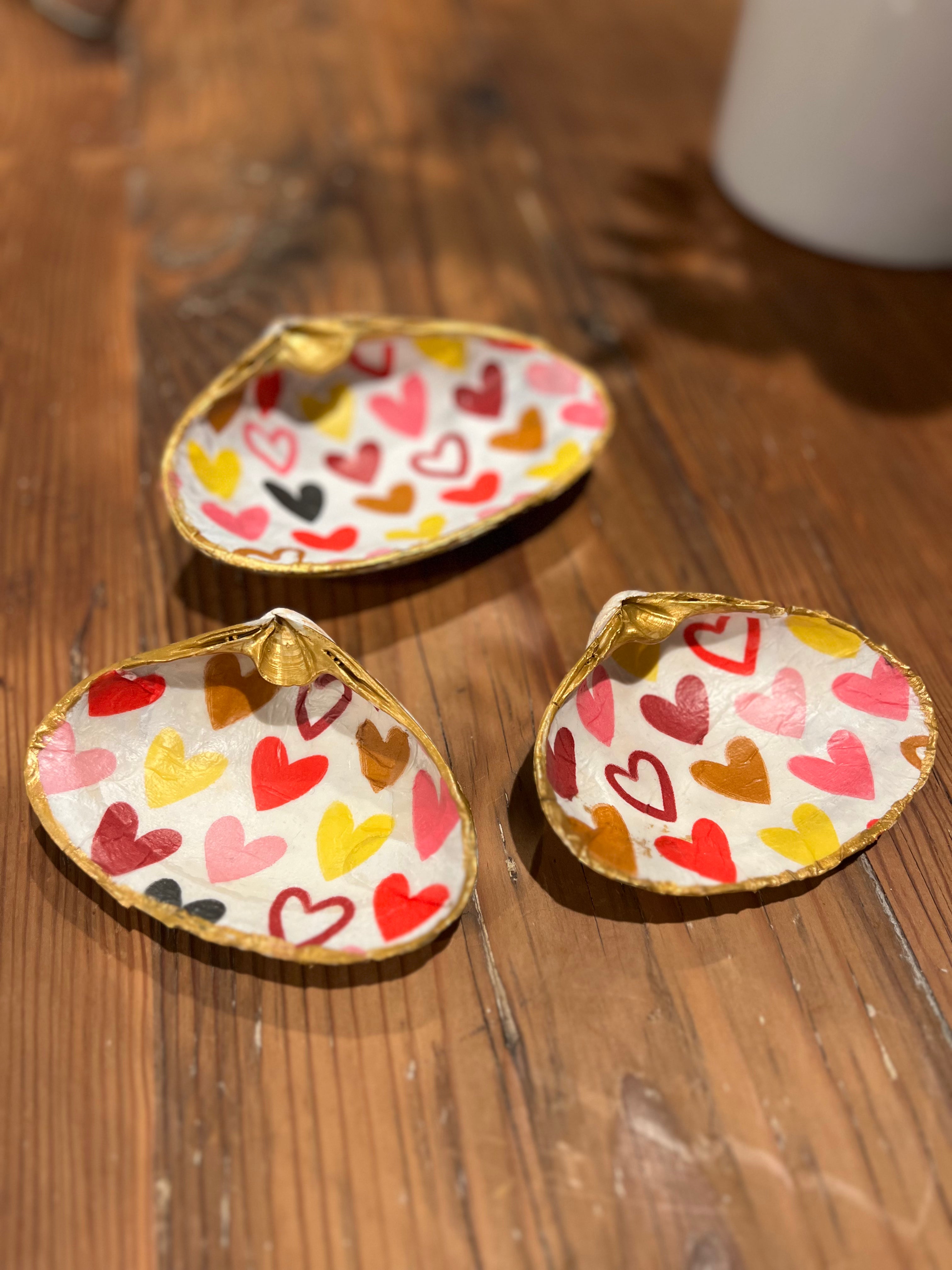 Decorative Shell – Laurel Grove
