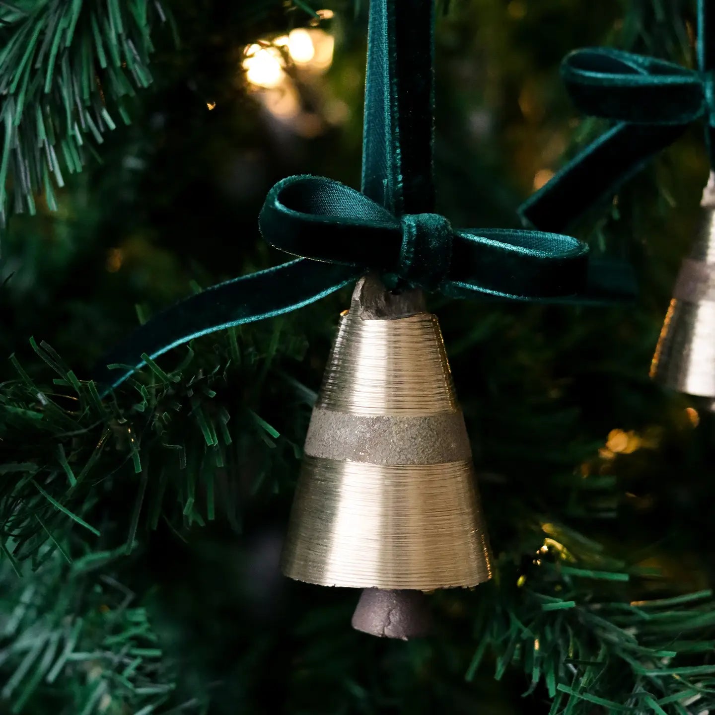 GOLD BELL ORNAMENT