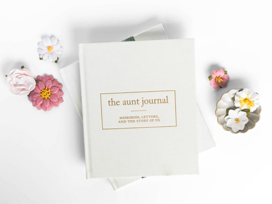 Aunt Memory Book & Keepsake Journal | Thoughtful Aunt Gift