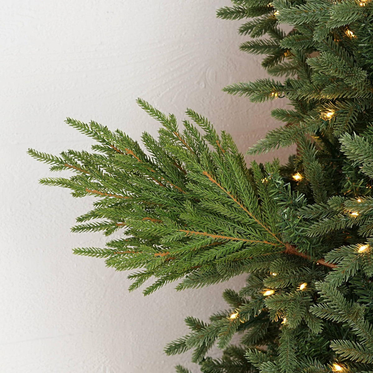 32301- 19IN SPRAY-SOFT TOUCH EVERGREEN NORFOLK PINES