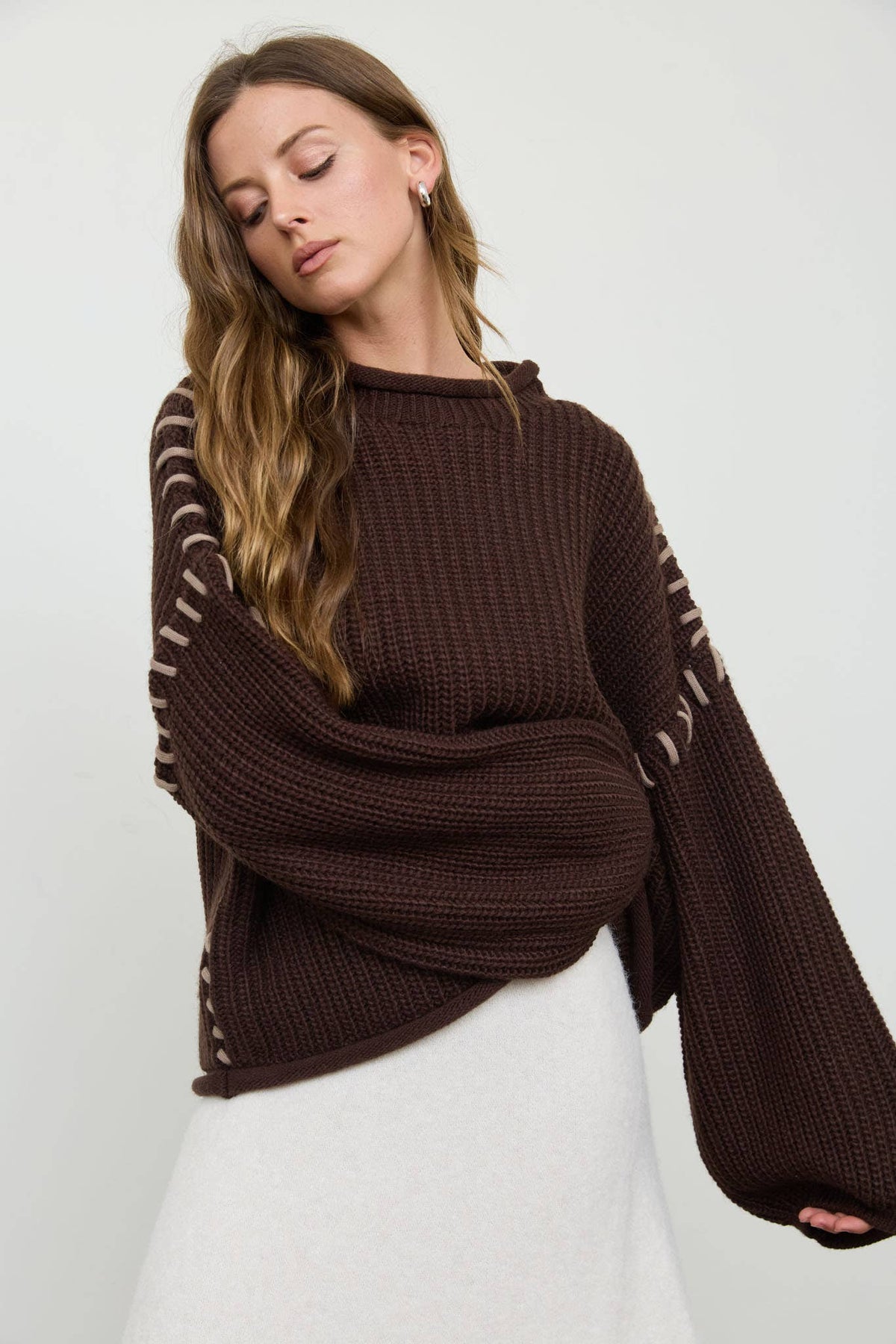 CONTRAST STITCH DETAIL MOCK NECK CHUNKY SWEATER